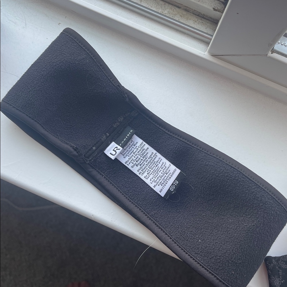 Athleta Reflective Gloves and Headband - Picture 5 of 6